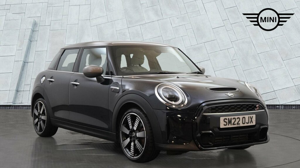 Mini Hatch 5-Door Hatch Cooper S Exclusive SM22OJX Black #2