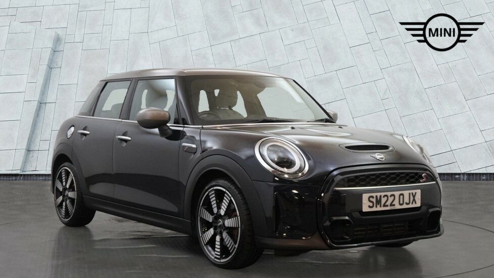 Mini Hatch 5-Door Hatch Cooper S Exclusive SM22OJX Black