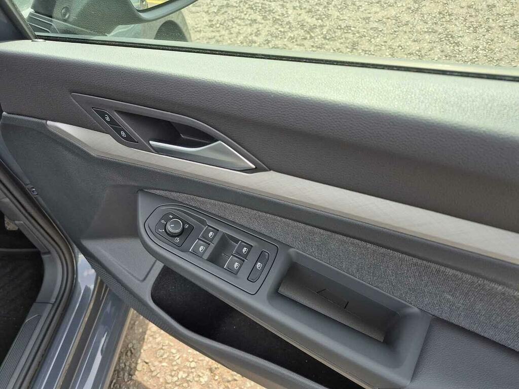 Volkswagen Golf 8 Life 1.5 Etsi 150Ps 7-Speed Dsg Grey #18