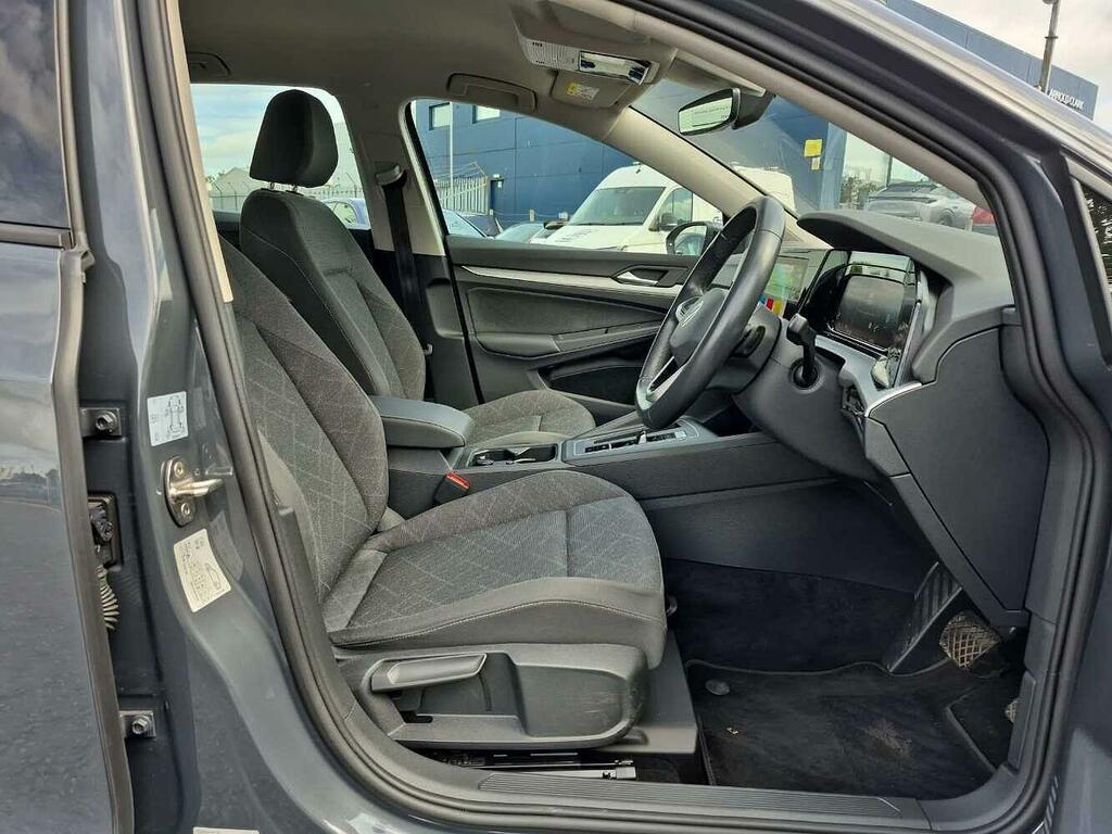 Volkswagen Golf 8 Life 1.5 Etsi 150Ps 7-Speed Dsg Grey #34