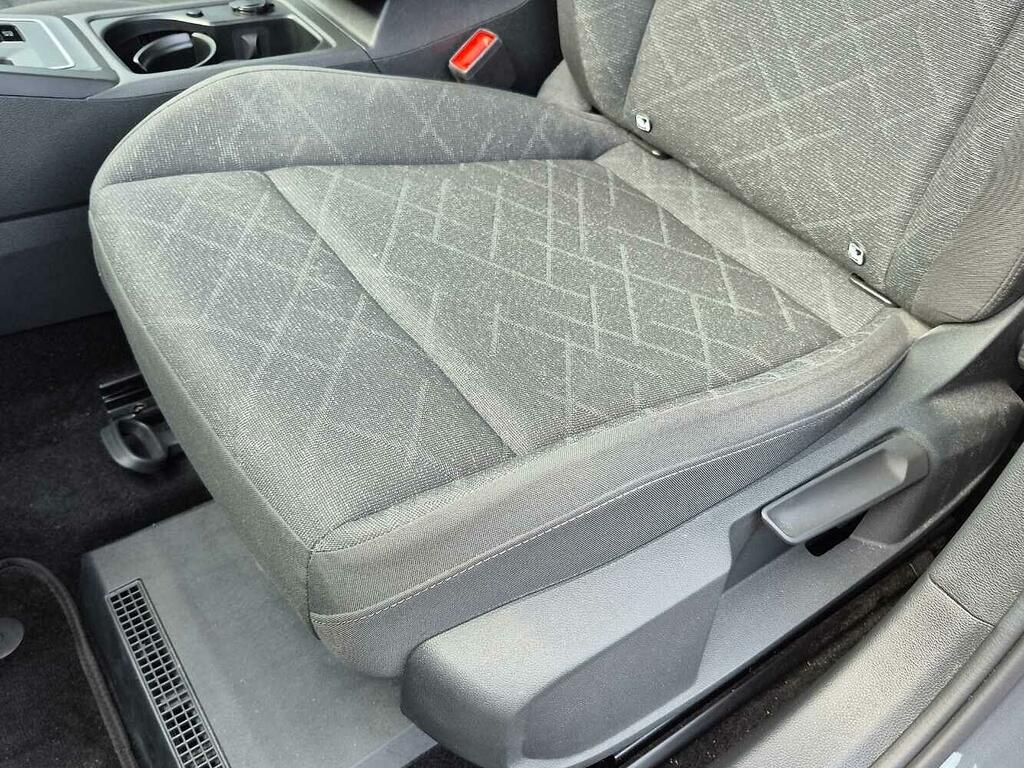 Volkswagen Golf 8 Life 1.5 Etsi 150Ps 7-Speed Dsg Grey #37