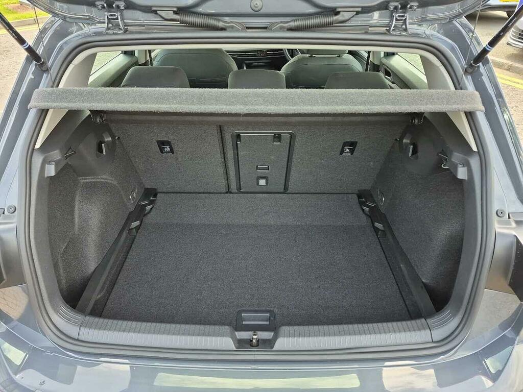 Volkswagen Golf 8 Life 1.5 Etsi 150Ps 7-Speed Dsg Grey #42