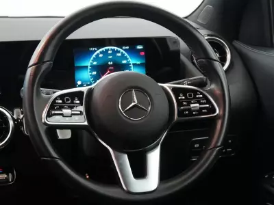Mercedes-Benz GLA Class 1.3 Gla200 Sport Suv 7G-dct Euro 6 Ss Grey #36