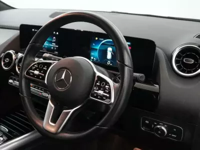 Mercedes-Benz GLA Class 1.3 Gla200 Sport Suv 7G-dct Euro 6 Ss Grey #17