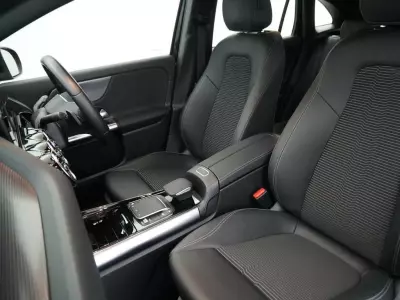 Mercedes-Benz GLA Class 1.3 Gla200 Sport Suv 7G-dct Euro 6 Ss Grey #68