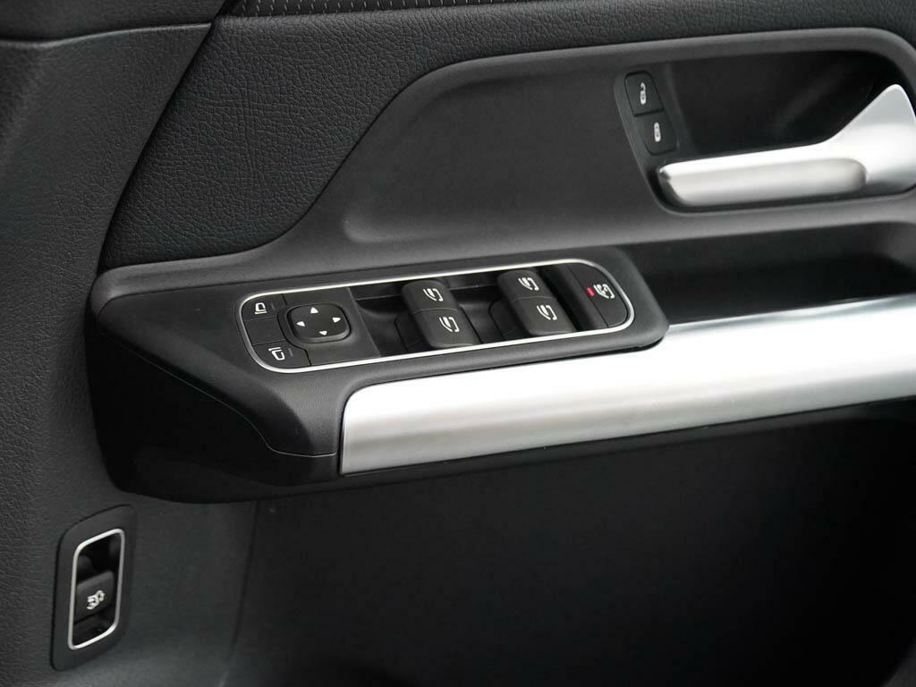 Mercedes-Benz GLA Class 180 Amg Line Edition Suv 7G-dct Euro 6 Black #58