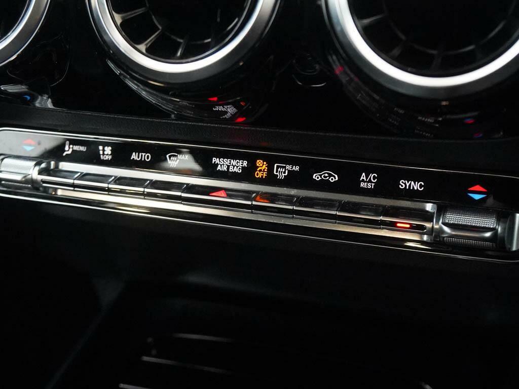 Mercedes-Benz GLA Class 180 Amg Line Edition Suv 7G-dct Euro 6 Black #25