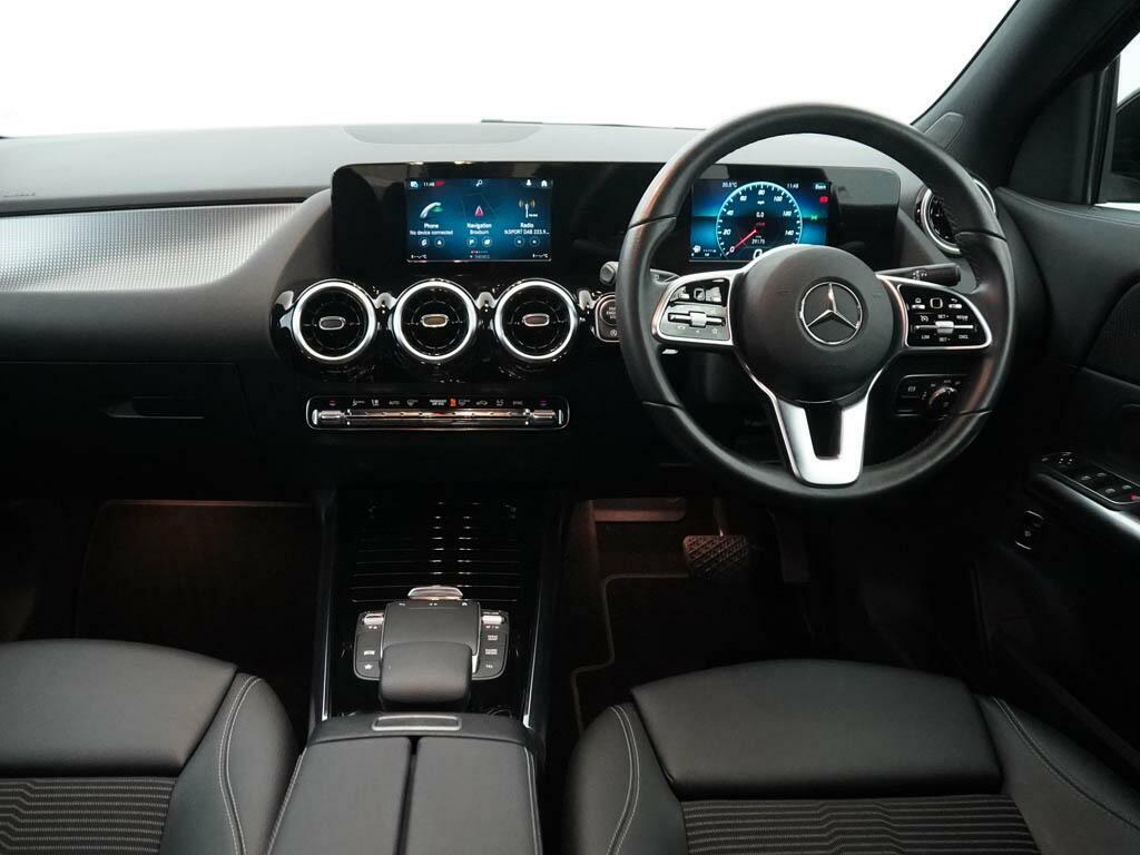 Mercedes-Benz GLA Class 180 Amg Line Edition Suv 7G-dct Euro 6 Black #63