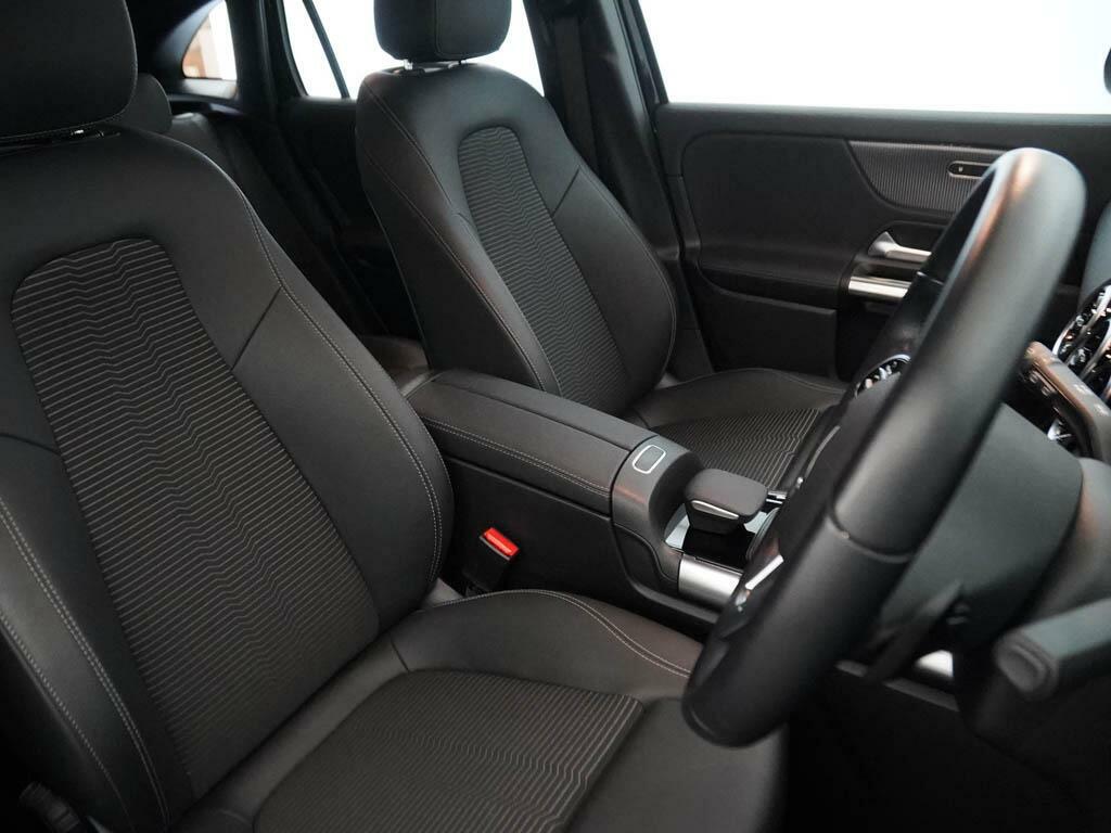 Mercedes-Benz GLA Class 180 Amg Line Edition Suv 7G-dct Euro 6 Black #44