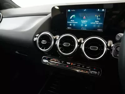 Mercedes-Benz GLA Class 1.3 Gla200 Sport Suv 7G-dct Euro 6 Ss Grey #50