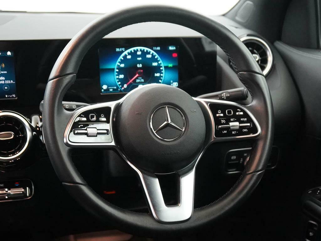 Mercedes-Benz GLA Class 180 Amg Line Edition Suv 7G-dct Euro 6 Black #64