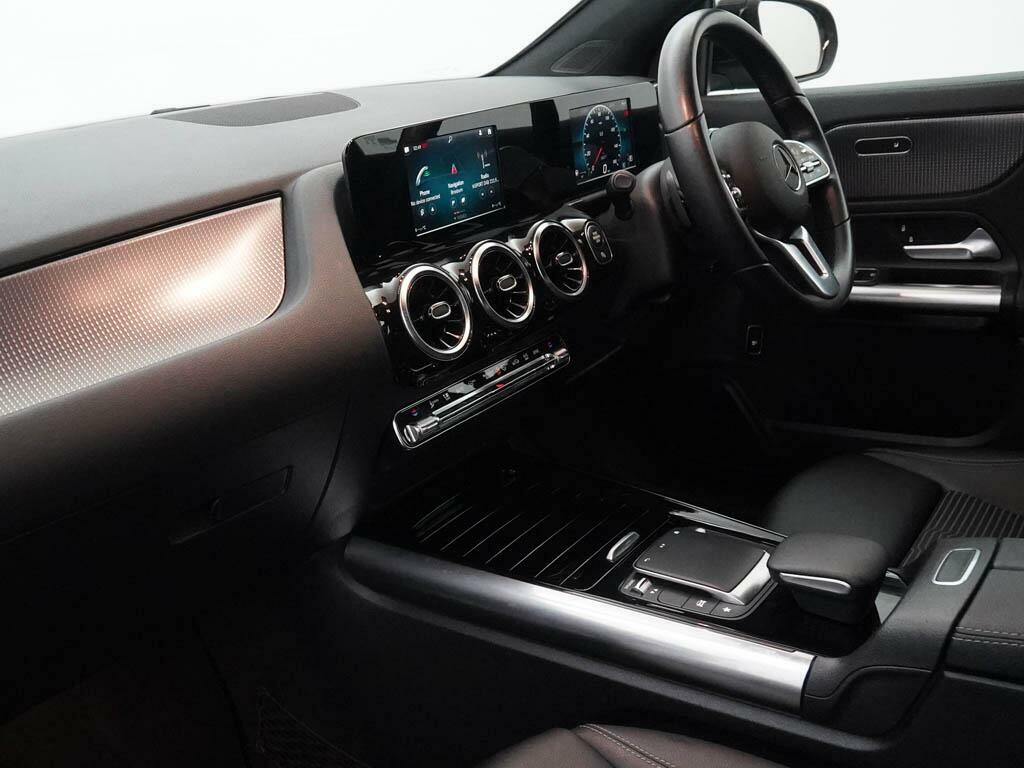 Mercedes-Benz GLA Class 180 Amg Line Edition Suv 7G-dct Euro 6 Black #39