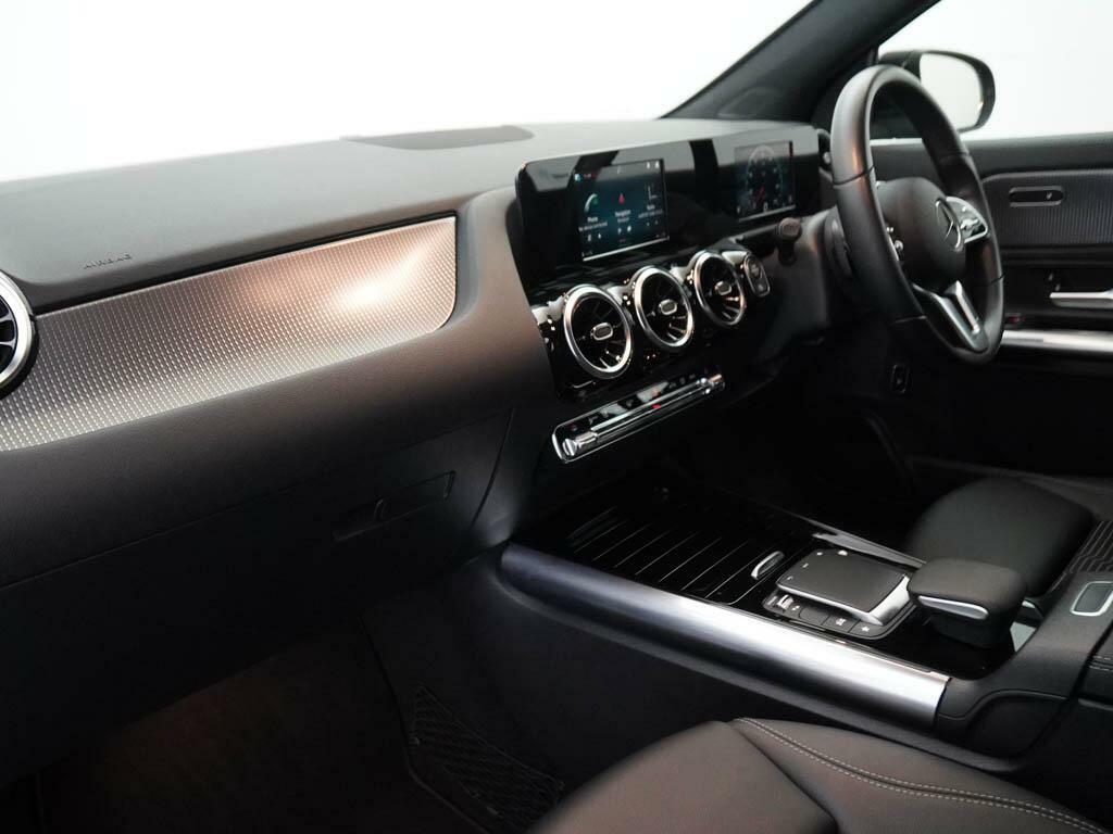 Mercedes-Benz GLA Class 180 Amg Line Edition Suv 7G-dct Euro 6 Black #67