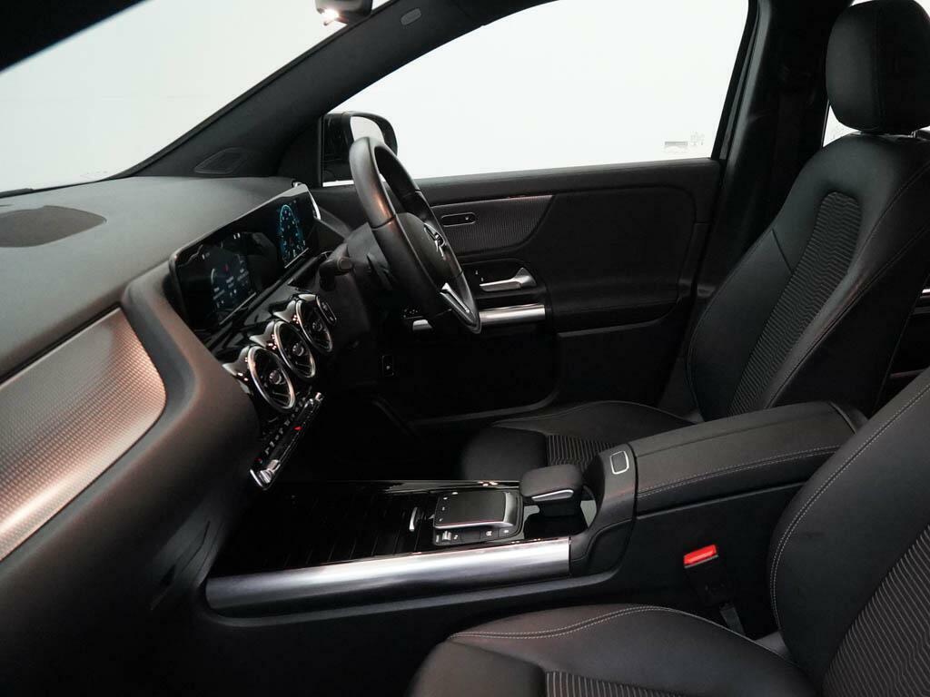 Mercedes-Benz GLA Class Gla 200 Sport Black #3