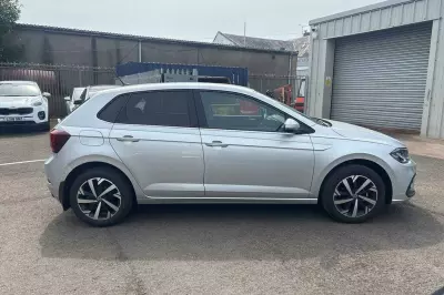 Volkswagen Polo 2.0 Tsi Gti Dsg Black #4