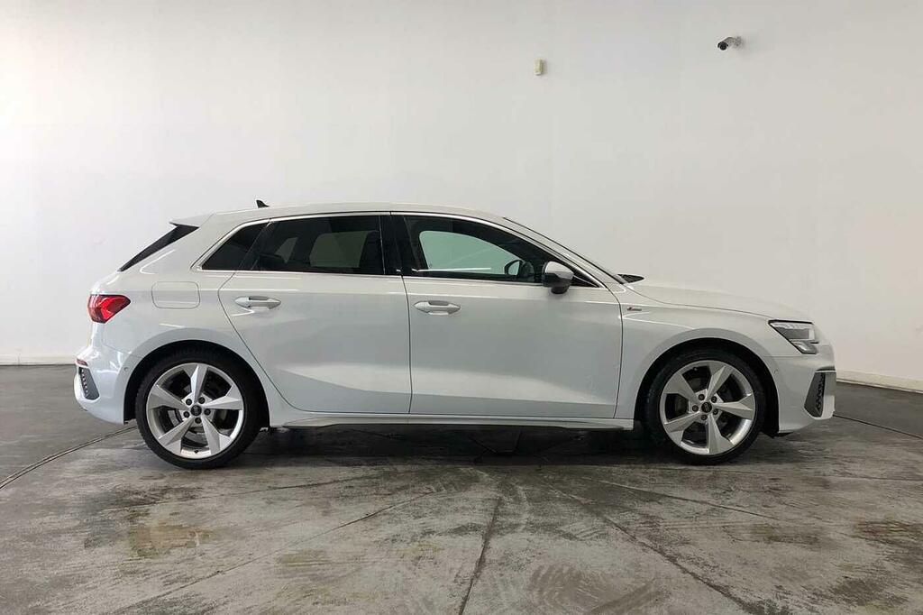 Audi A3 S Line 30 Tfsi 110 Ps S Tronic MW23NRN White #4