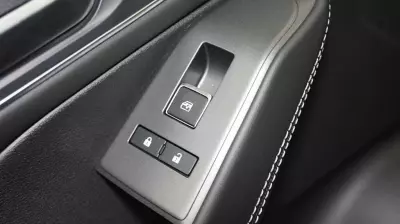 Nissan Qashqai 1.3 Dig-t Mh 158 N-connecta Xtronic Silver #44