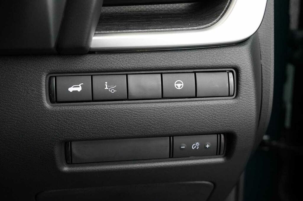 Nissan Qashqai 1.3 Dig-t Mh 158 N-connecta Xtronic Grey #40