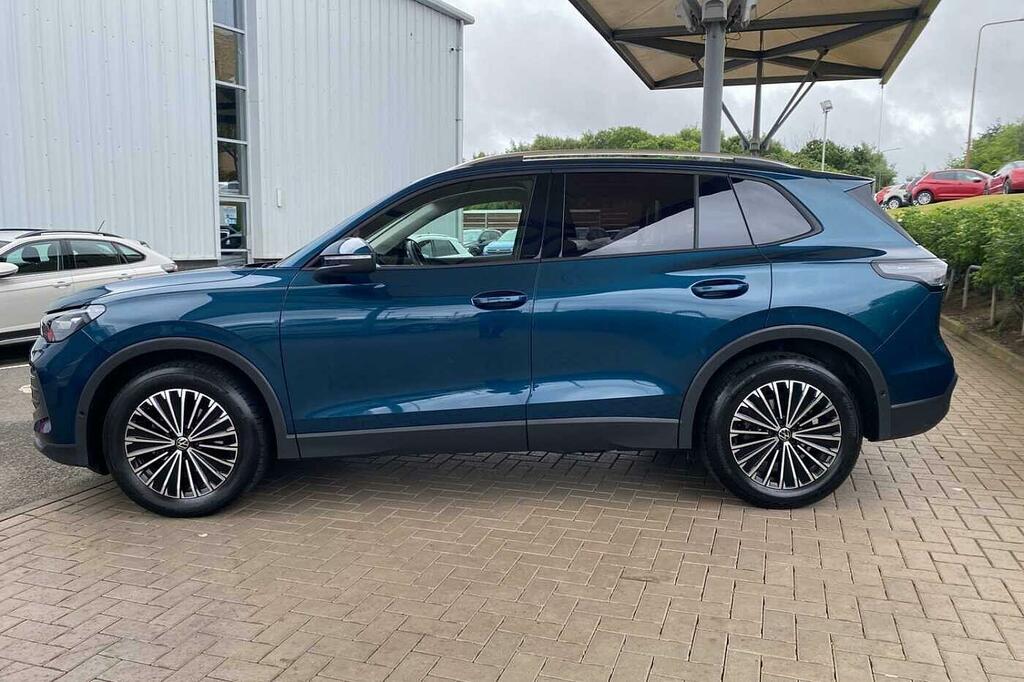 Volkswagen Tiguan 1.5 Etsi 150 R-line Dsg White #8