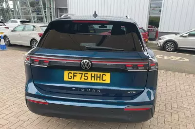Volkswagen Tiguan 2.0 Tdi R-line Dsg Black #10