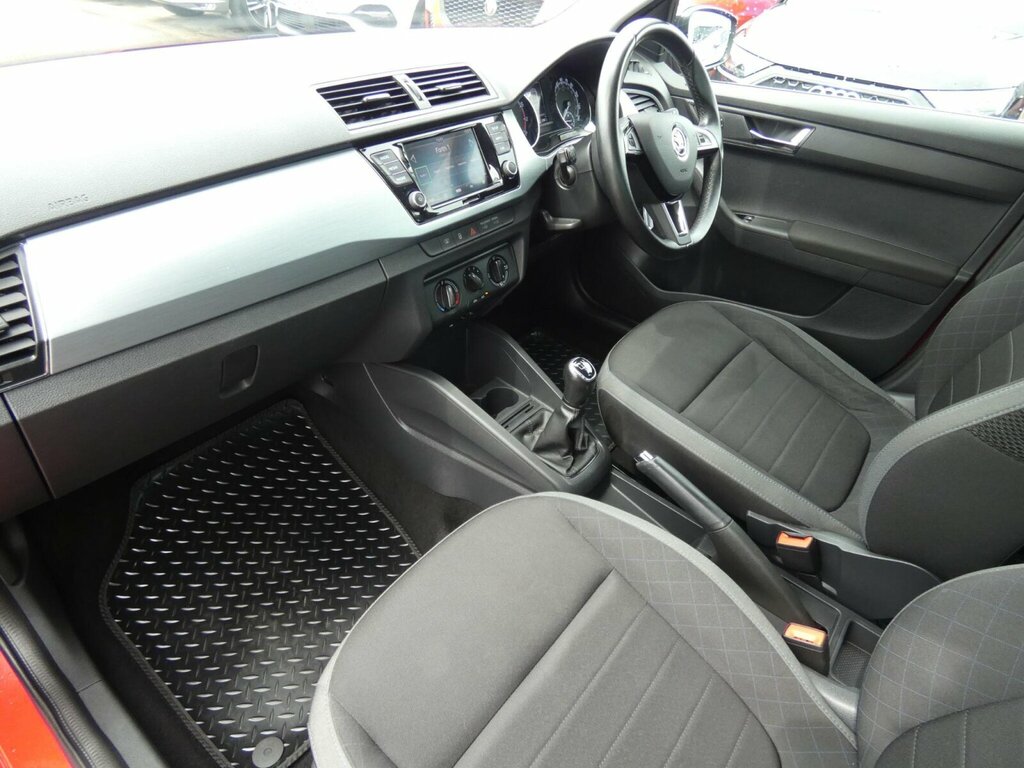 Skoda Fabia 1.0 Tsi Se L Estate Grey #11
