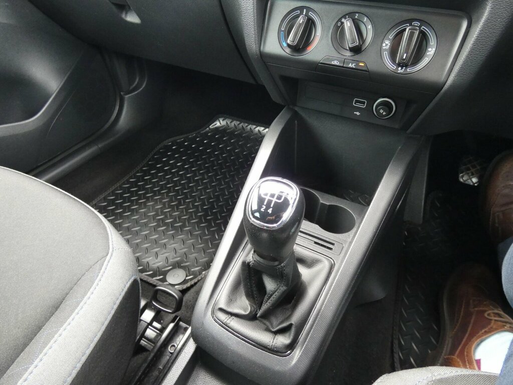 Skoda Fabia 1.0 Tsi Se L Estate Grey #30