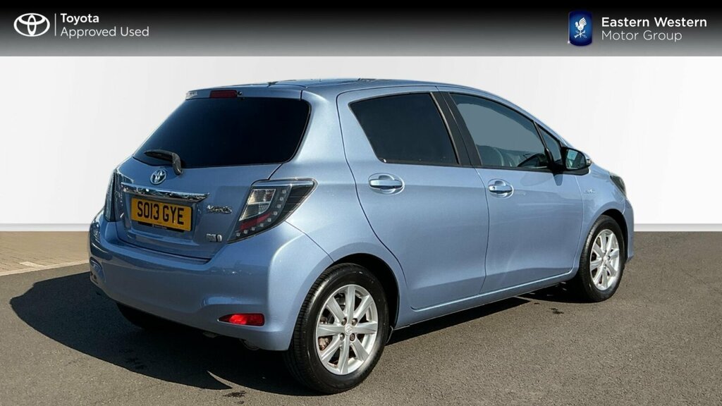 Toyota Yaris 1.5 Vvt-h T4 Cvt Euro 5 Blue #2