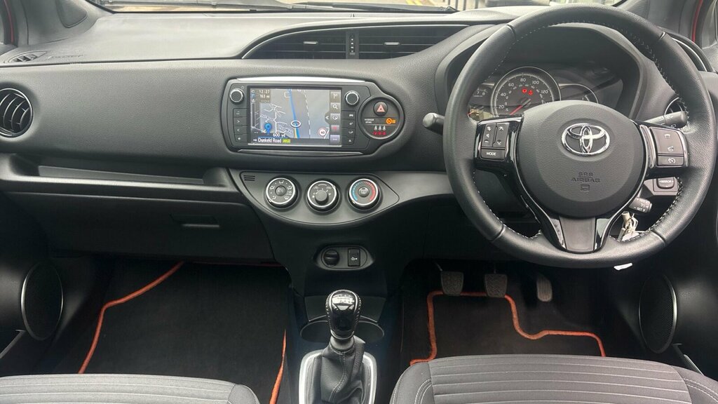 Toyota Yaris 1.33 Icon  #6