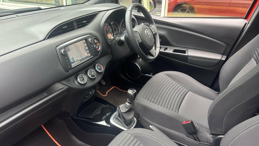 Toyota Yaris 1.33 Icon  #5