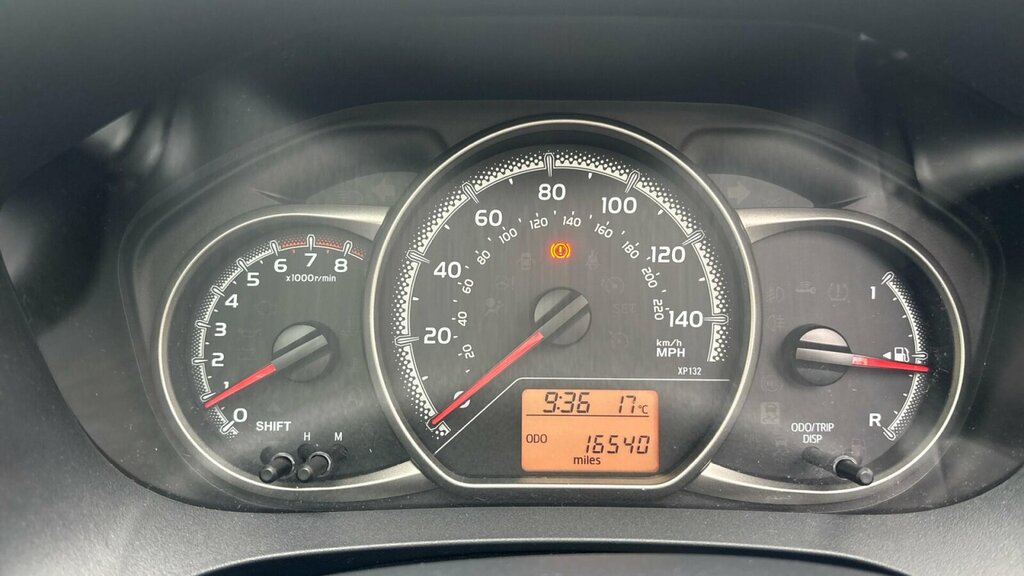 Toyota Yaris 1.33 Icon  #11