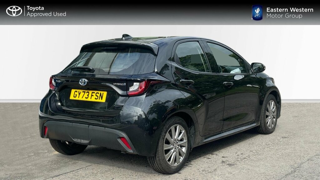 Toyota Yaris 1.5 Vvt-h Icon E-cvt Euro 6 Ss Black #2