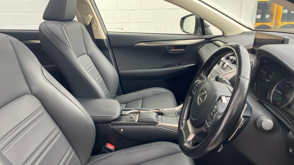 Lexus NX 300H 2.5 Takumi Cvt Pan Roof Silver #13