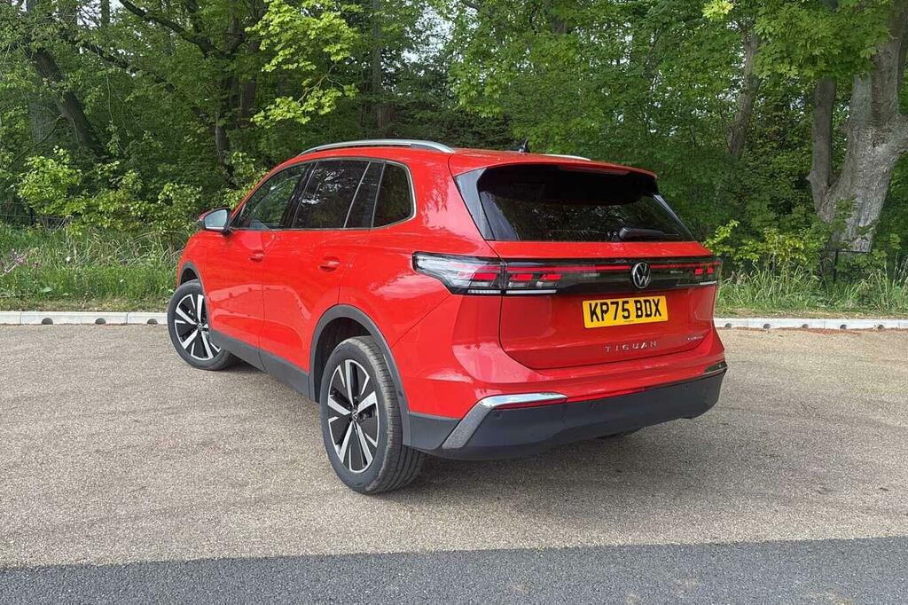 Volkswagen Tiguan 1.5 Tsi Ehybrid Elegance Dsg KP75BDX Red #3