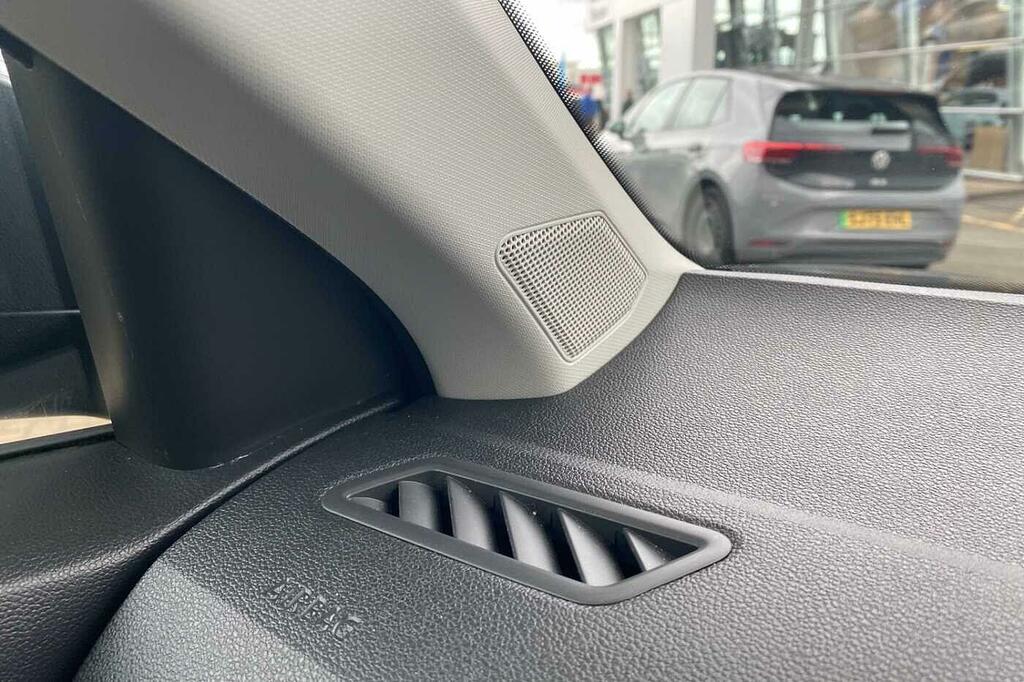 Volkswagen T-Roc 1.5 Tsi Evo 150 Sel 2Wd Pan Roof Leather White #21