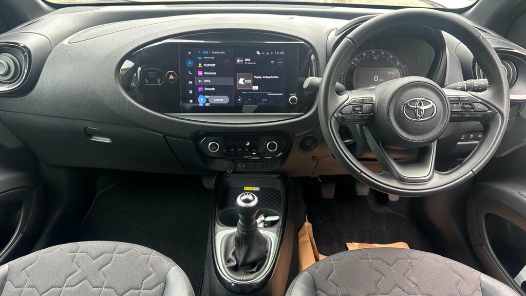 Toyota Aygo X 1.0 Vvt-i Exclusive Euro 6 Ss Green #6