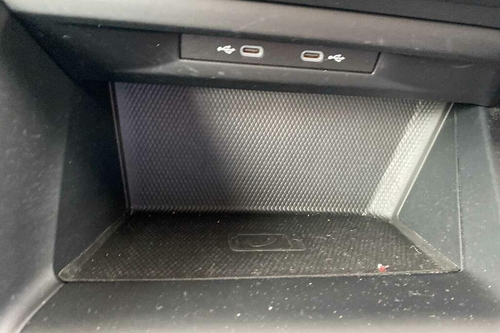 Volkswagen Golf 8 Life 1.5 Tsi 150Ps 6-Speed Black #33