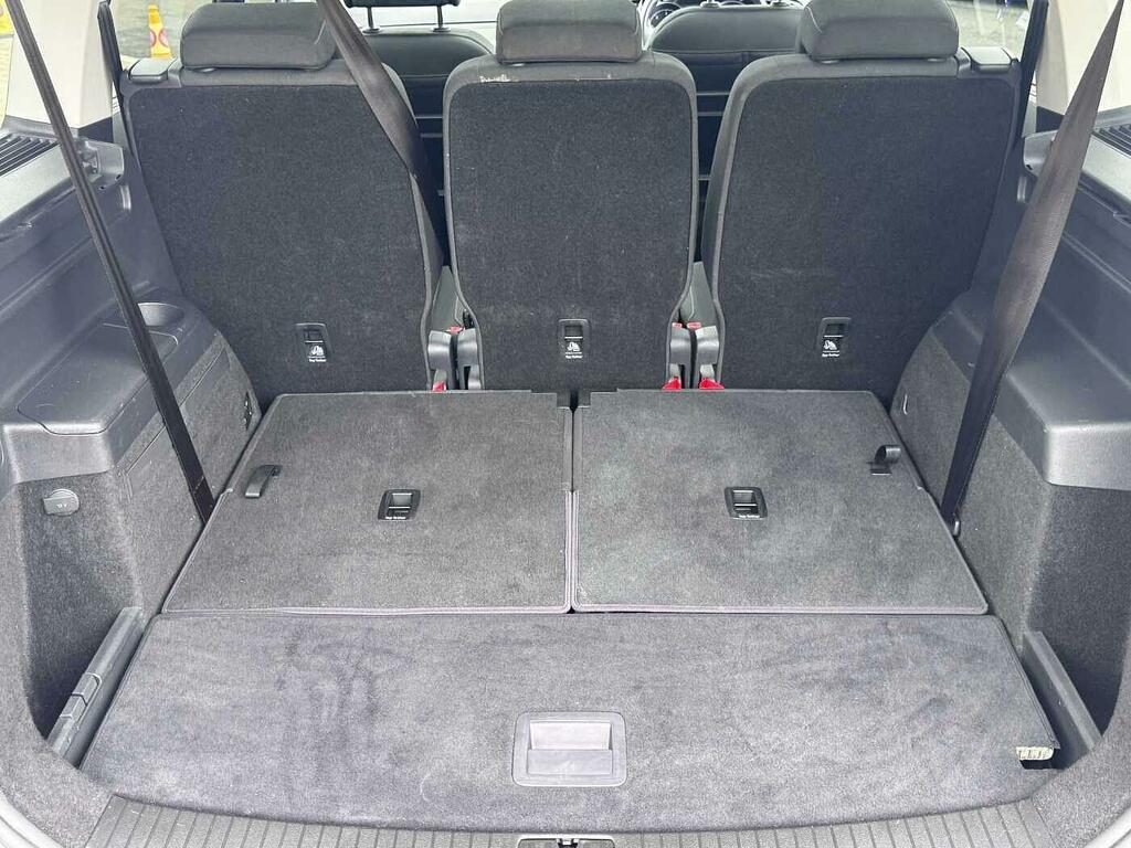 Volkswagen Touran 2.0 Tdi Se Grey #9