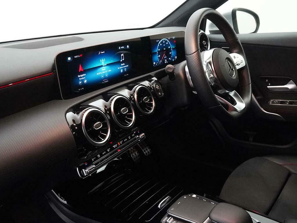 Mercedes-Benz A Class A 180 Amg Line Executive SA20NZJ Silver #3