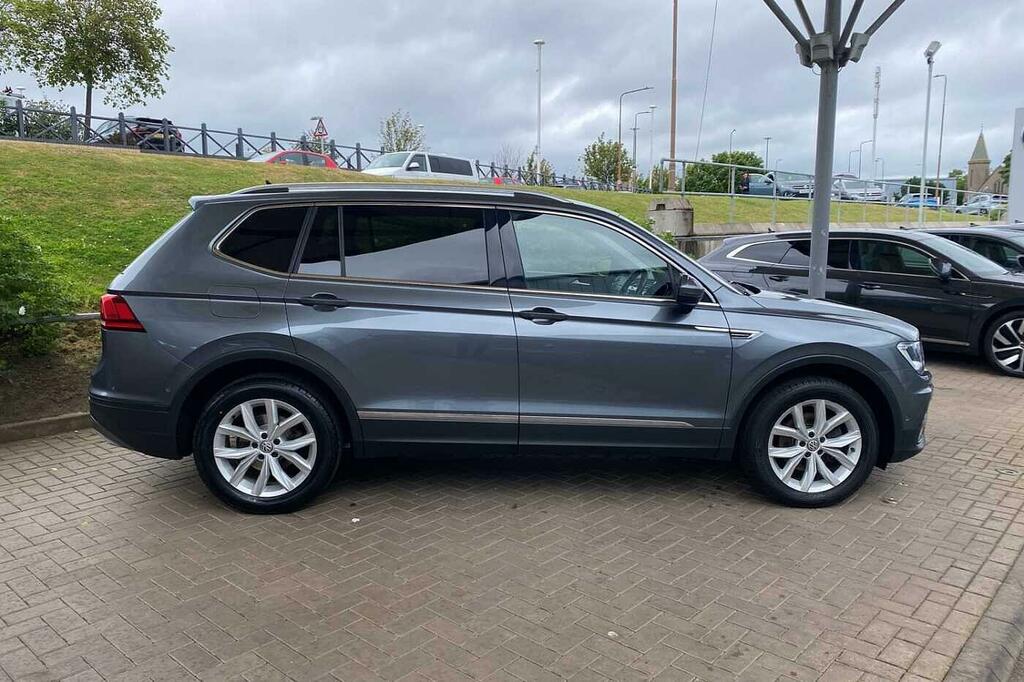 Volkswagen Tiguan Allspace 2.0 Tdi Match Grey #4