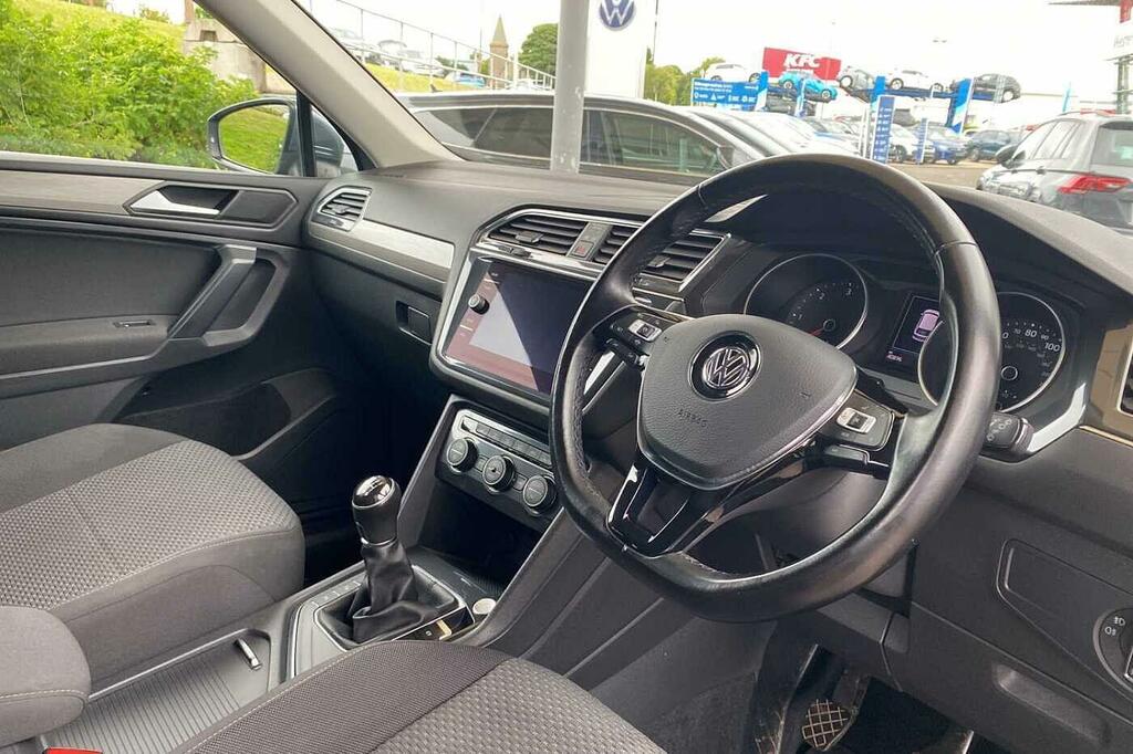 Volkswagen Tiguan Allspace 2.0 Tdi Match Grey #6