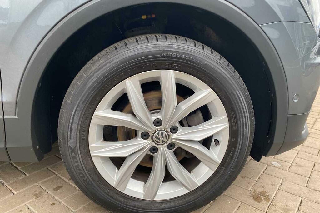 Volkswagen Tiguan Allspace 2.0 Tdi Match Grey #5
