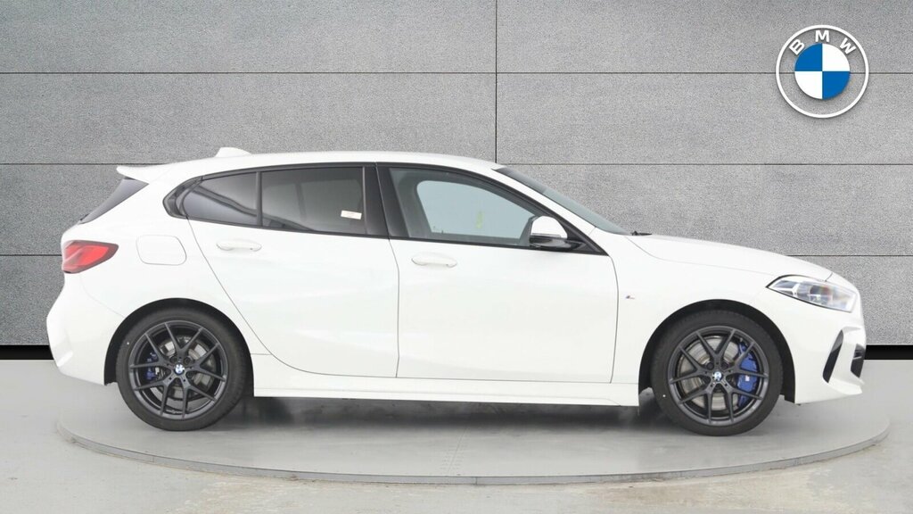 BMW 1 Series 116D M Sport YC22UUN White #3