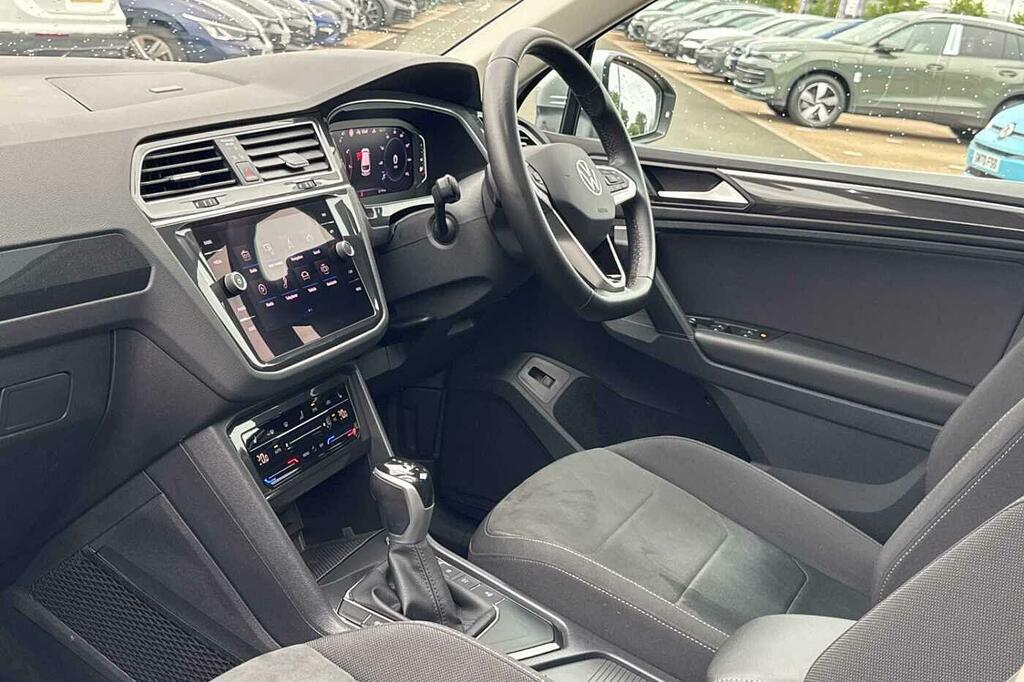 Volkswagen Tiguan 1.5 Tsi 150 Elegance Dsg Silver #2