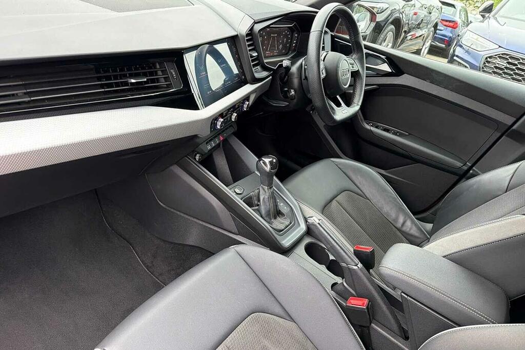 Audi A1 Black Edition 30 Tfsi 110 Ps S Tronic Red #2