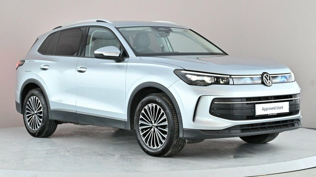 Volkswagen Tiguan 1.5 Tsi 150 Black Edition Dsg Grey #1