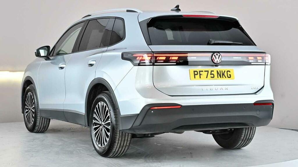 Volkswagen Tiguan 1.5 Etsi 150 Match Dsg PF75NKG Silver #3