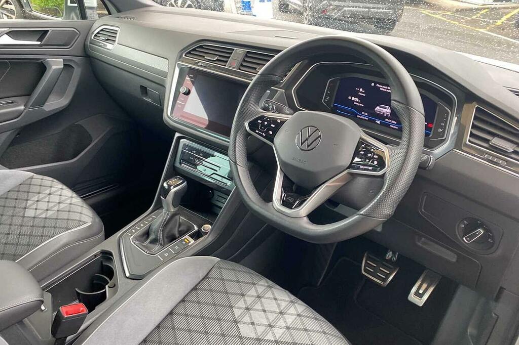 Volkswagen Tiguan 2.0 Tdi R-line Dsg White #6