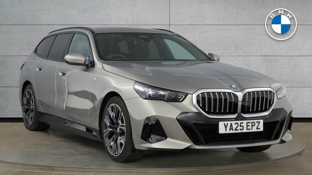 BMW 5 Series 2.0 530E 22.1Kwh M Sport Touring Plug-i Grey