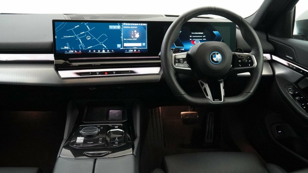 BMW 5 Series 530E M Sport Touring YA25EPZ Grey #5