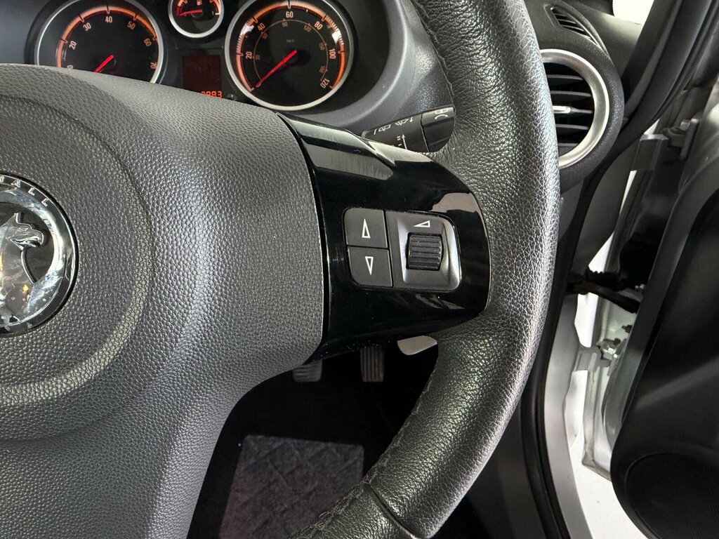 Vauxhall Corsa 1.6T 16V Vxr Clubsport Euro 5 White #19